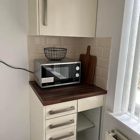 Large 8 Bedroom House In Edgbaston *